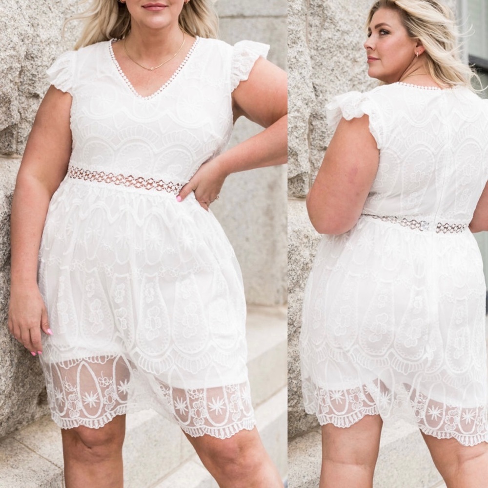 Beautiful! PLUS SIZE TWIRL YOU AROUND DRESS in White